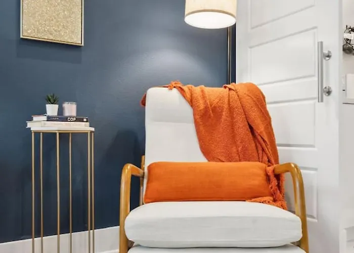 The Charm 2bd In The Heart Of Magnolia * Fort Worth
